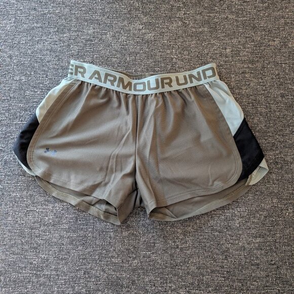 Army Green Under Armour Shorts Small - Picture 1 of 2